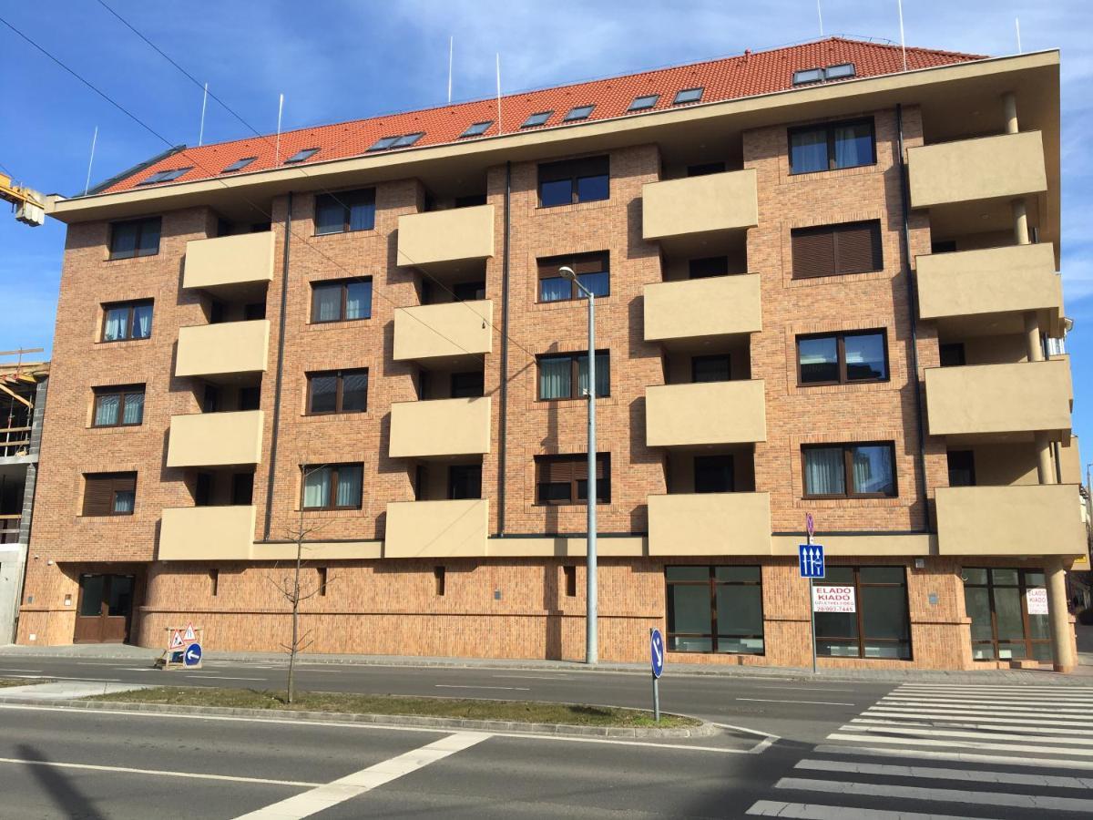 Queen Apartman Debrecen Extérieur photo